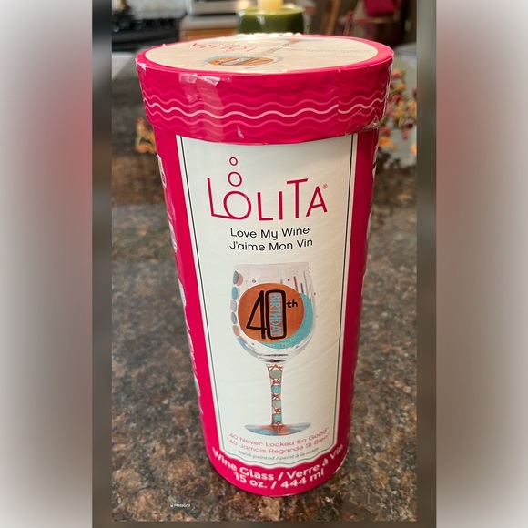 Lolita-NWT-‘40 Never Looked So Good’ Hand Painted Wine Glass - Picture 5 of 7